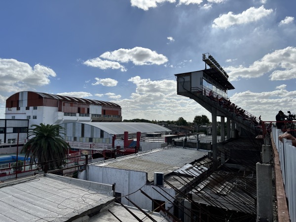 Estadio Pablo Comelli - Remedios de Escalada, BA