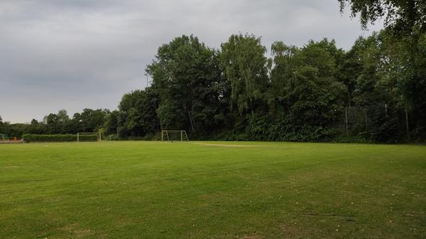 Stadion Auf der Ramhorst B-Platz - Burgwedel-Großburgwedel