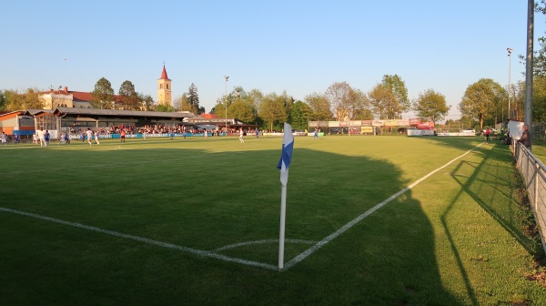 Franz Heuberger Stadion - Straß