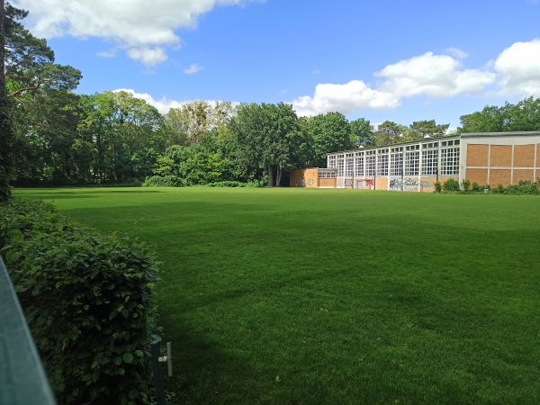 Ernst-Reuter-Sportfeld 5 - Berlin-Zehlendorf