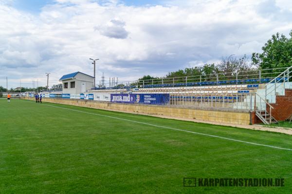 Stadionul Dinamo-Auto - Tîrnauca
