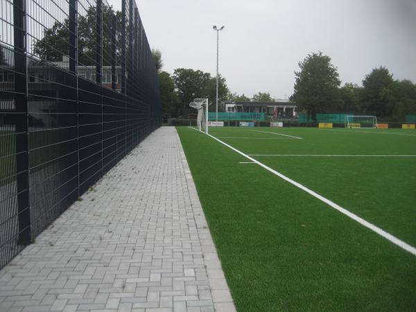 Bezirkssportanlage Reuschenberg Platz 2 - Neuss-Reuschenberg