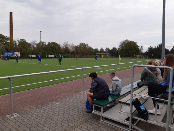 Sportplatz Segelfliegerdamm - Berlin-Johannisthal