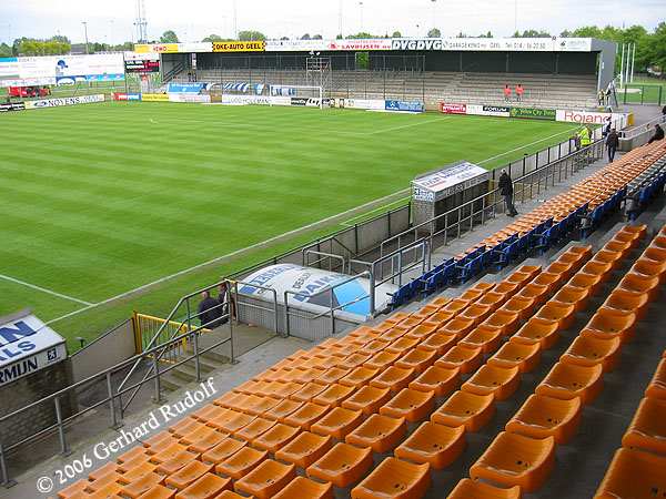 Stadion De Leunen - Geel