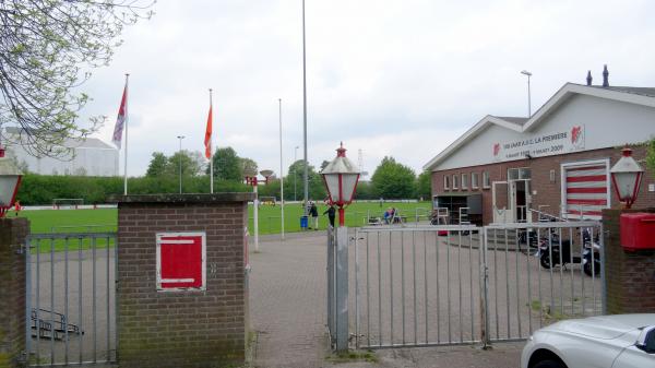 Sportpark Ossenkoppelerhoek veld 13-LAP - Almelo-Ossenkoppelerhoek