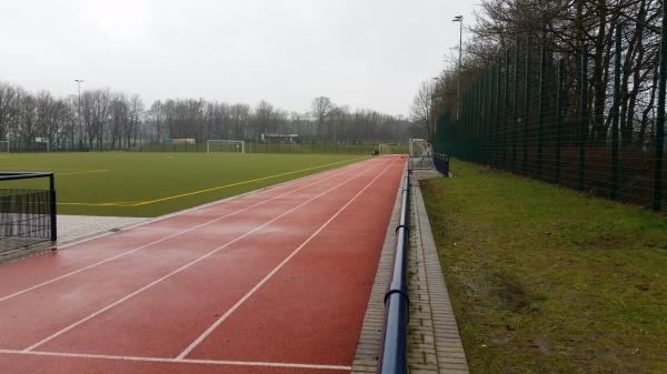 Sportplatz Bornbacher Weg - Remscheid-Bergisch Born