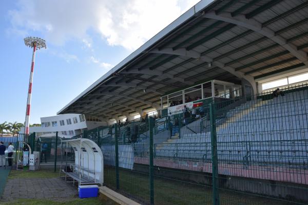 Stade René Serge Nabajoth - Les Abymes