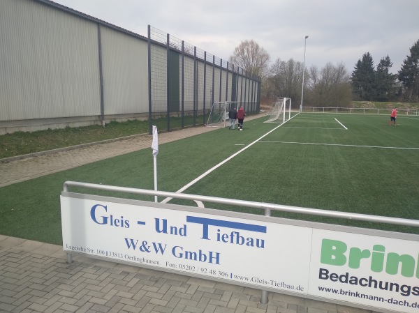 Dieter-Rabe-Vereinszentrum Platz 2 - Lage/Lippe-Kachtenhausen