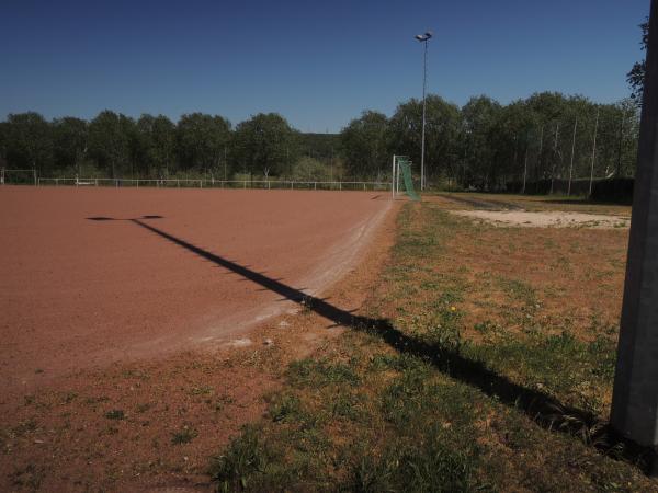 Sportplatz Am alten Weinberg - Wiesbaden-Breckenheim