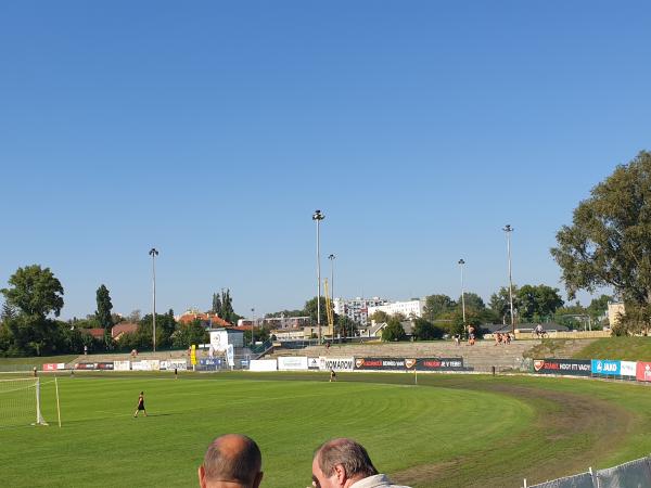 Mestský štadión Komárno (alt) - Komárno
