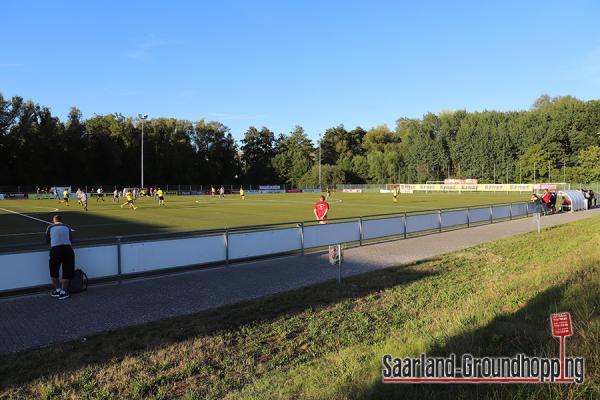 Sportplatz am Bahnhof - Contwig