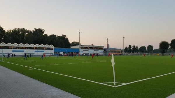 Ernst-Abbe-Sportfeld Platz 4 - Jena