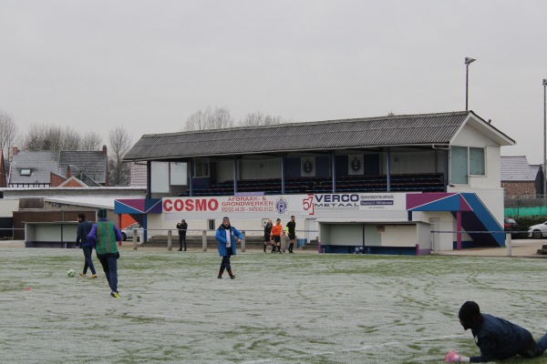 Ros Beiaardstadion - Dendermonde-Grembergen