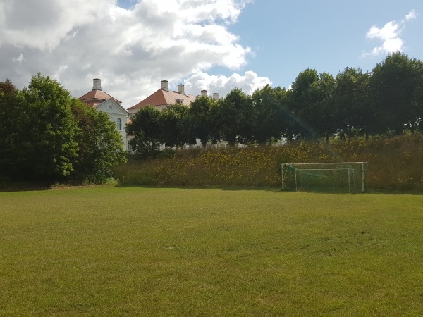 Sportplatz im Schloßpark - Lalendorf-Vietgest