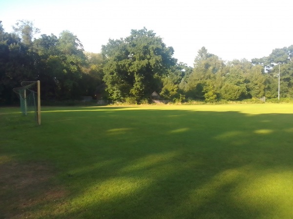 Sportplatz im alten Dorf B - Ottersberg-Fischerhude