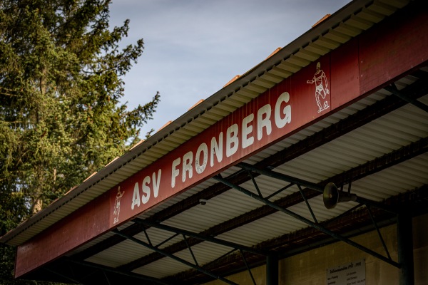 Sportgelände Olympiastraße - Schwandorf-Fronberg