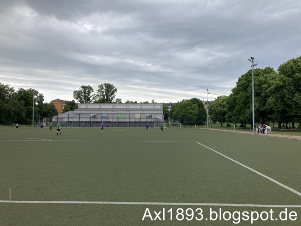 Kissingen-Stadion Nebenplatz - Berlin-Pankow-Süd