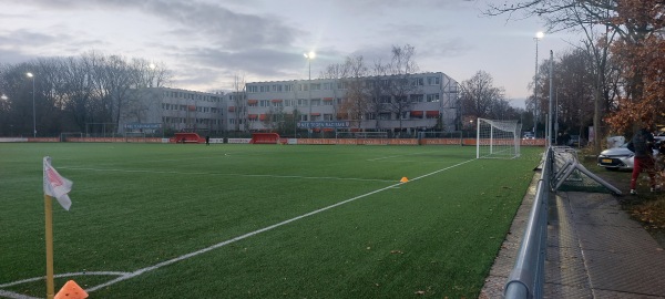 Sportpark Middenmeer veld 20-Zeeburgia veld 1 - Amsterdam