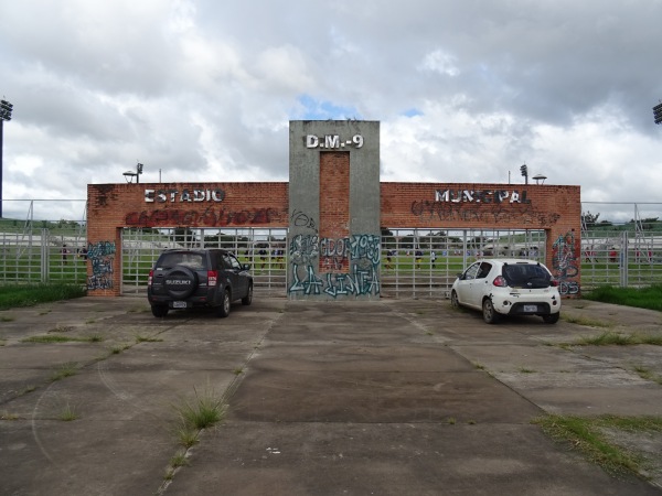 Estadio Municipal Distrito 9 - Santa Cruz de la Sierra