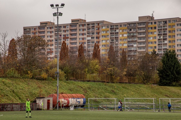 Areál Na Hájích hřiště 2 - Praha