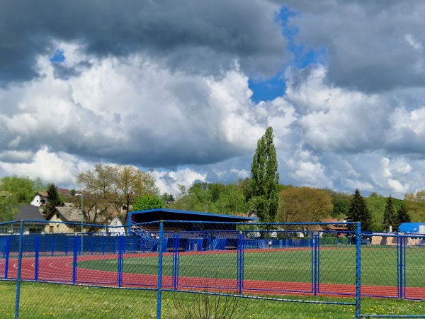 Gradski Stadion  - Kutina   