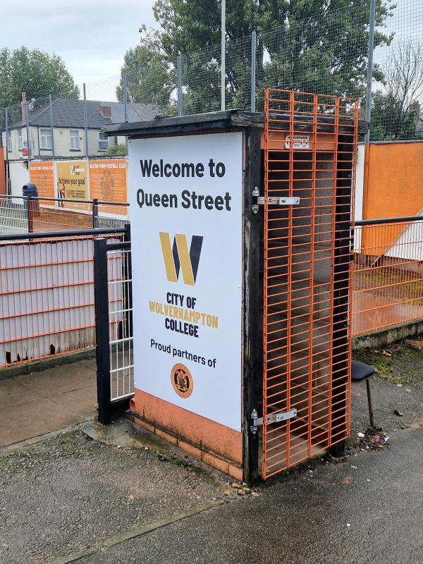 Queen Street - Bilston, West Midlands