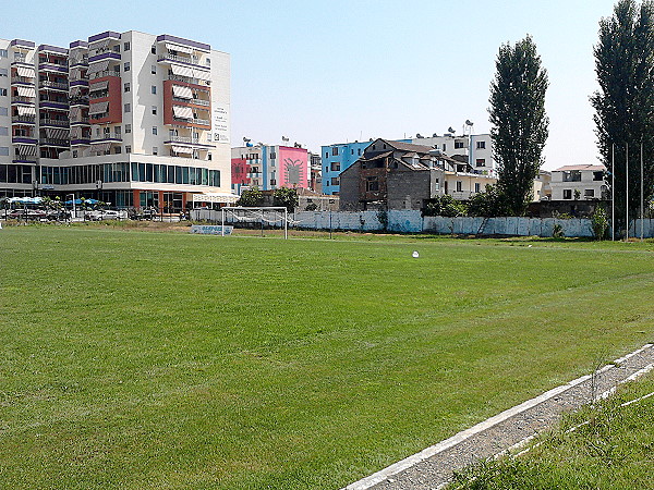 Stadiumi Kamza - Kamëz