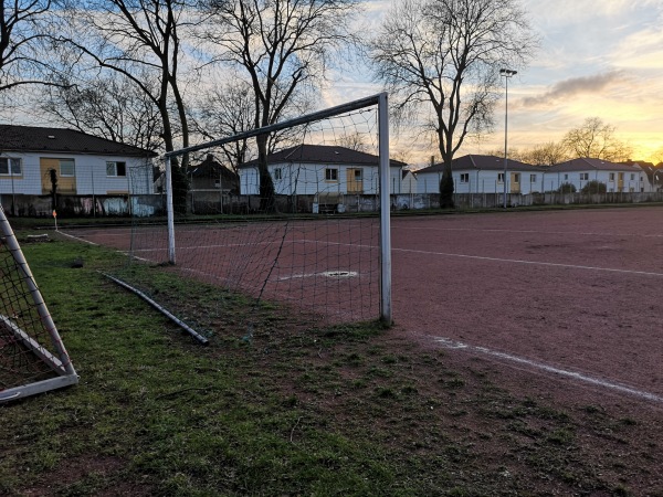 Bezirkssportanlage Düsseldorfer Straße Platz 3 - Duisburg-Wanheimerort