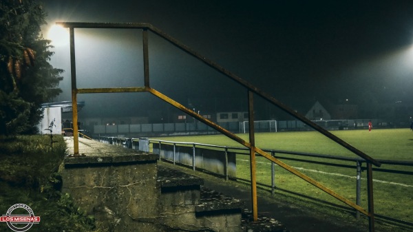 Stade Rue Denis Netgen - Schëffleng (Schifflange)