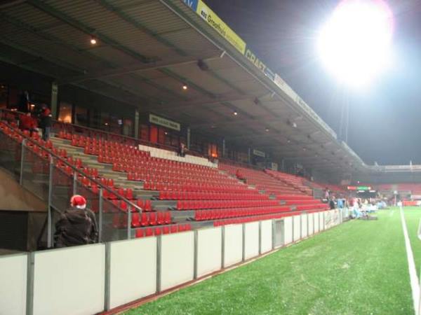 Asito Stadion - Almelo-Ossenkoppelerhoek