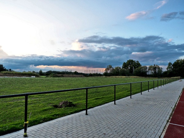Sportzentrum Ost am Kleefeld Platz 2 - Lippstadt-Dedinghausen