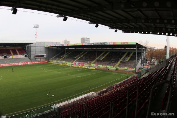 Bruchwegstadion auf dem WOLFGANG FRANK CAMPUS - Mainz