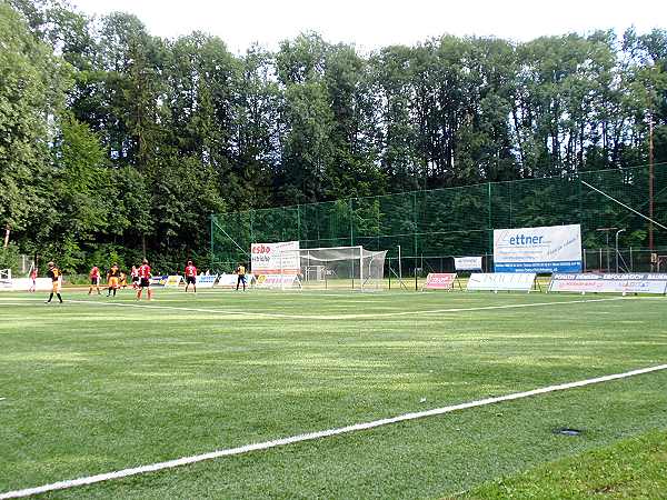 Sportplatz Neumarkt - Neumarkt am Wallersee