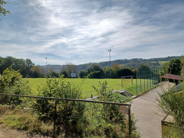 Sportplatz am Lindig - Weinbach-Elkerhausen