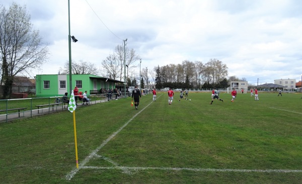 Futbalové ihrisko Michal na Ostrove - Michal na Ostrove