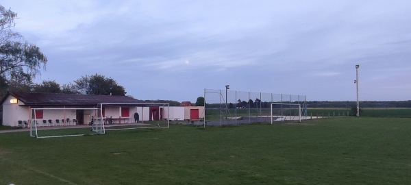 Sportplatz Dedensen B - Seelze-Dedensen