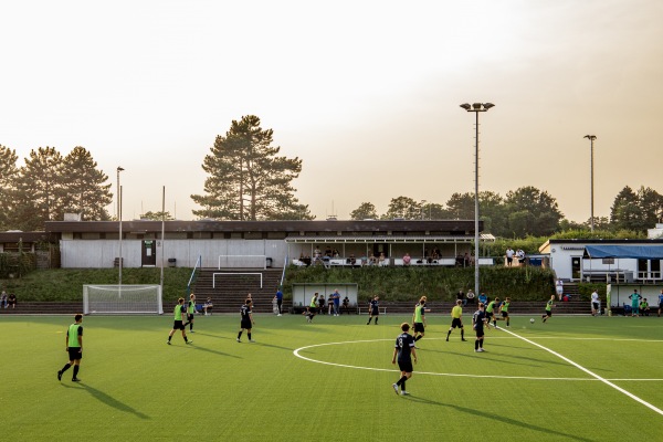 Walter-Mundorf-Stadion Nebenplatz - Siegburg