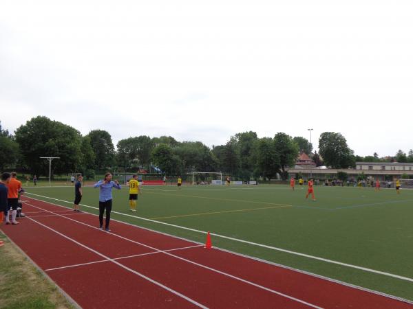 Sportplatz Hebbelstraße - Dresden-Cotta