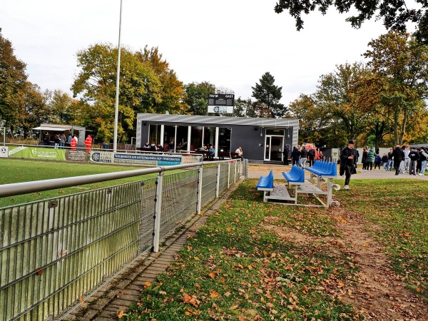 Theodor-Mostertz-Sportanlage Platz 2 - Meerbusch-Lank