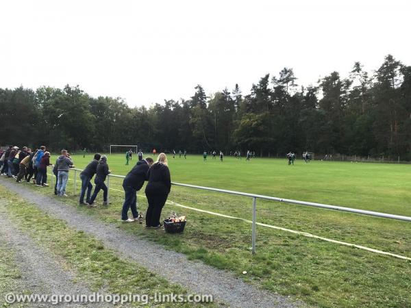 Sportplatz am Wald - Pirna-Hinterjessen