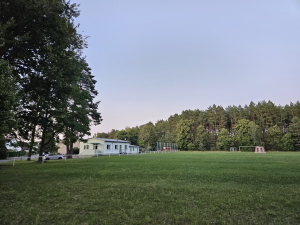 Sportplatz am Fließ - Grunow-Dammendorf