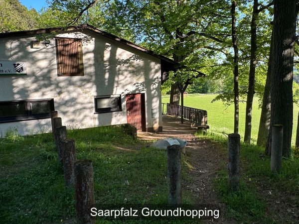 Sportplatz hinter dem Föhr - Neunkirchen/Potzberg