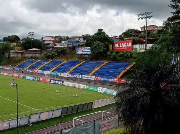 Estadio Allen Riggioni Suárez - Grecia