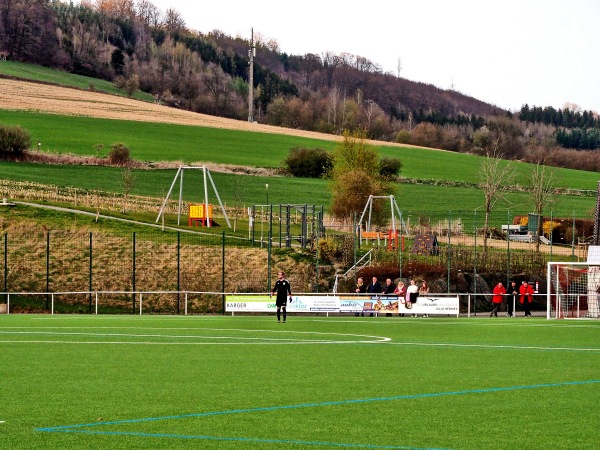 Reinhold-Schulte-Sportplatz - Eslohe/Sauerland-Reiste