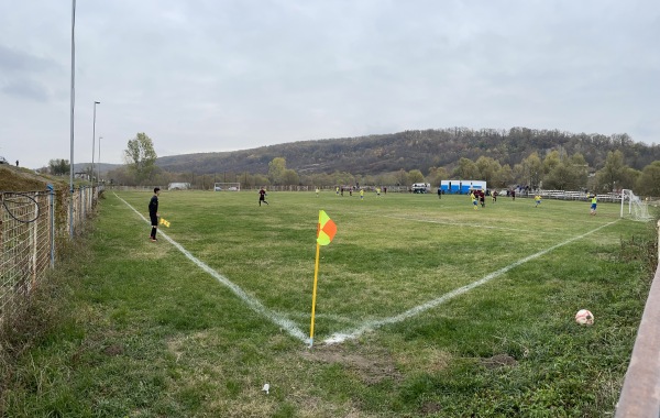 Stadionul Unirea - Leamna de Sus