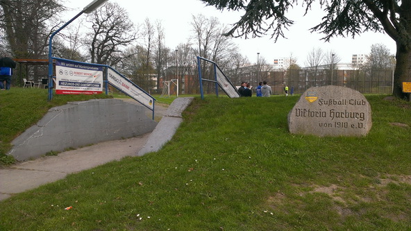 Charly-Dörfel-Platz - Hamburg-Harburg