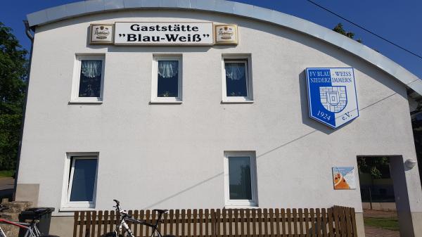 Sportplatz an der Wartenbergschule - Grammetal-Niederzimmern