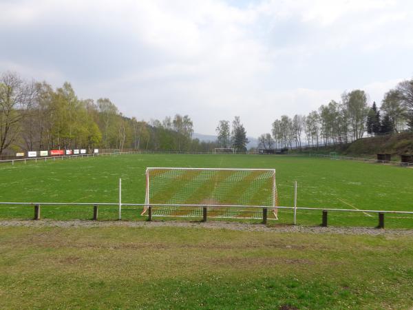 Sportplatz an der Lumbachhöhe - Lauter-Bernsbach