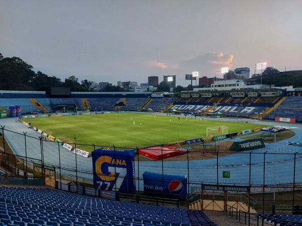 Estadio Doroteo Guamuch Flores - Ciudad de Guatemala