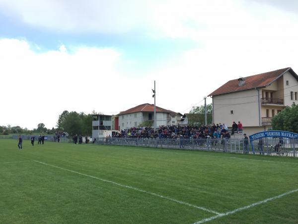 Stadiumi Demush Mavraj - Istok